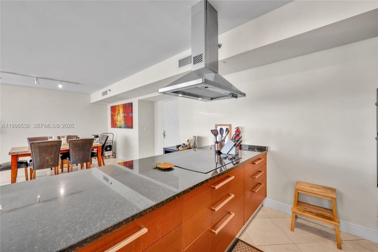 1850 S Ocean Dr, Unit 3510, Hallandale Beach, FL 33009 Photo