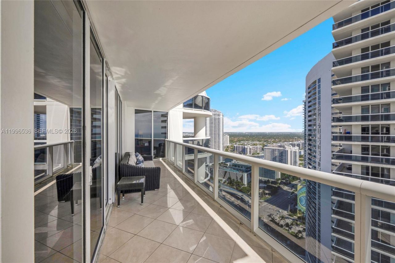 1850 S Ocean Dr, Unit 3510, Hallandale Beach, FL 33009 Photo