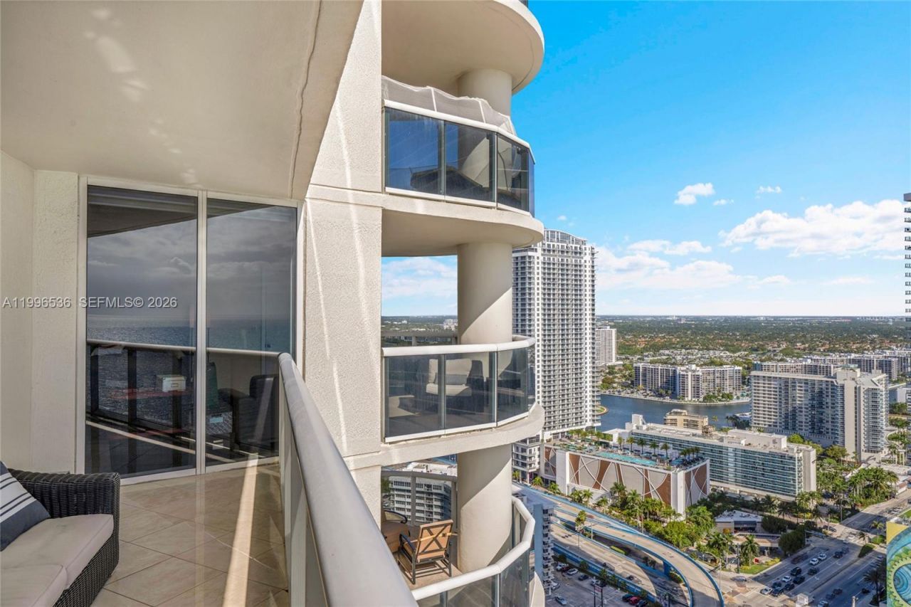 1850 S Ocean Dr, Unit 3510, Hallandale Beach, FL 33009 Photo