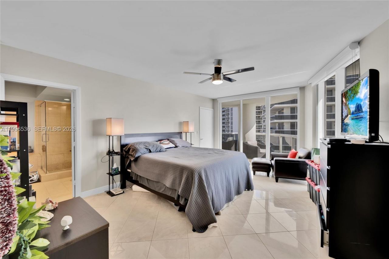 1850 S Ocean Dr, Unit 3510, Hallandale Beach, FL 33009 Photo