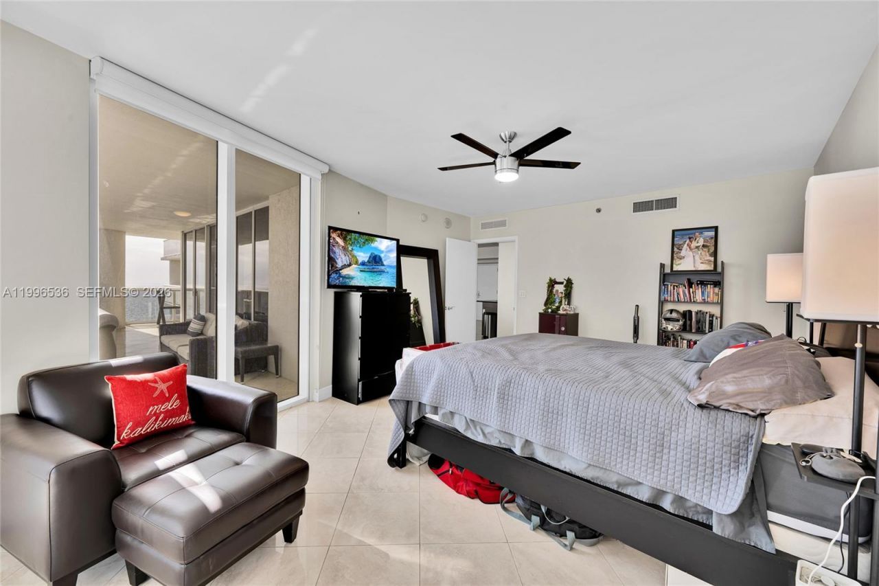 1850 S Ocean Dr, Unit 3510, Hallandale Beach, FL 33009 Photo