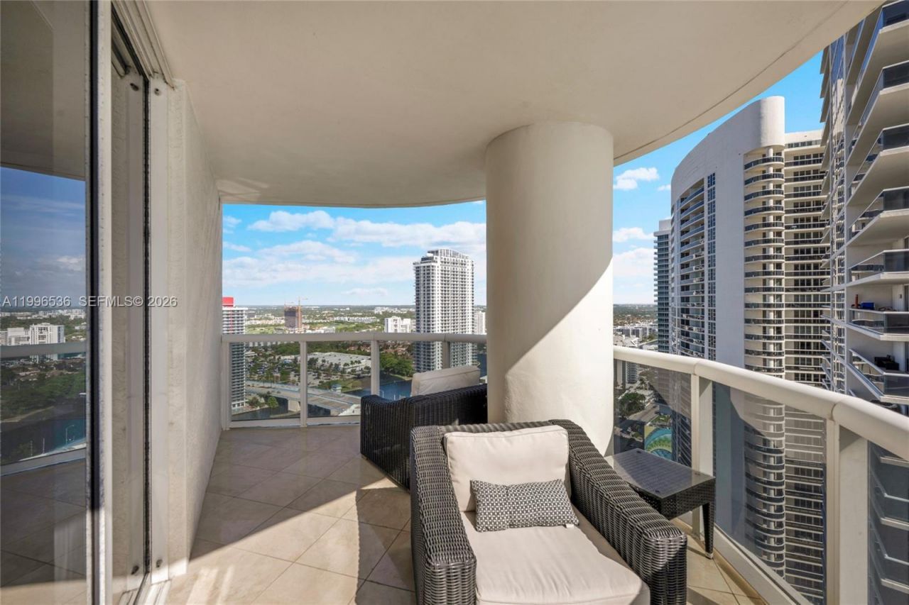 1850 S Ocean Dr, Unit 3510, Hallandale Beach, FL 33009 Photo