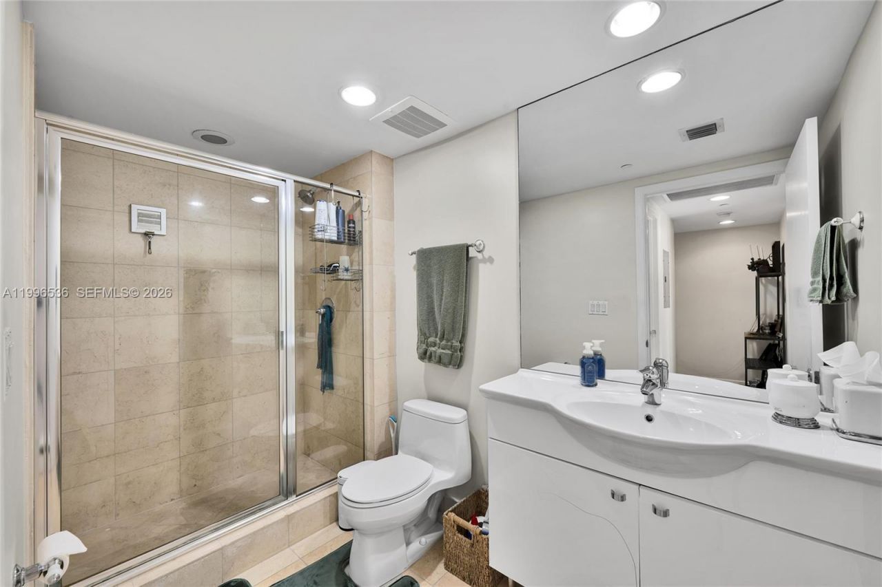 1850 S Ocean Dr, Unit 3510, Hallandale Beach, FL 33009 Photo