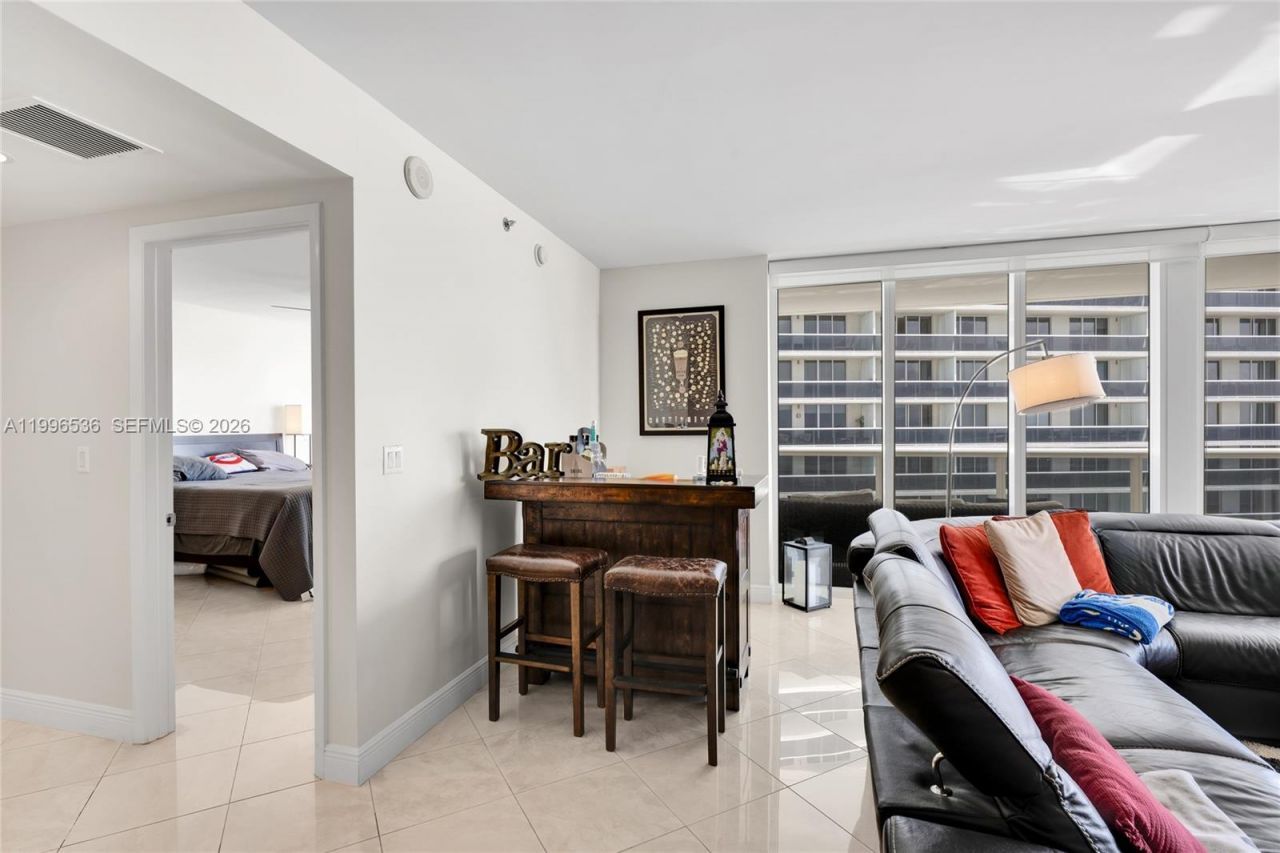 1850 S Ocean Dr, Unit 3510, Hallandale Beach, FL 33009 Photo