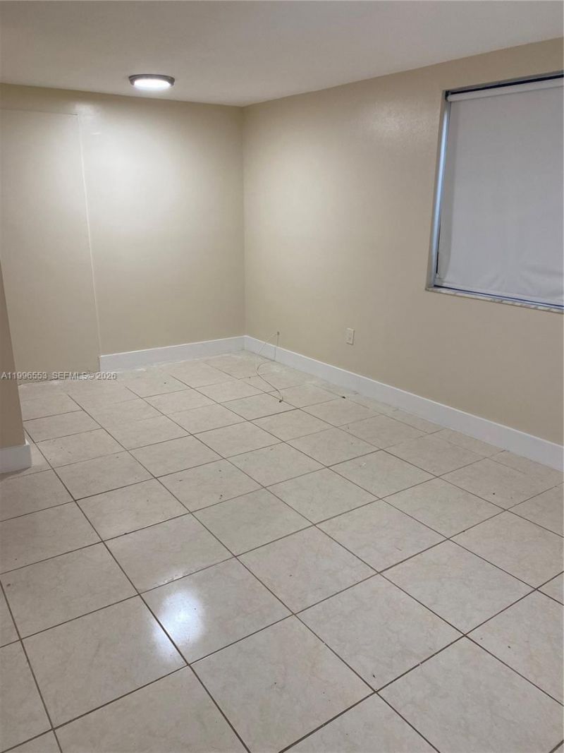 1051 SW 3rd St, Unit 3, Miami, FL 33130 Photo