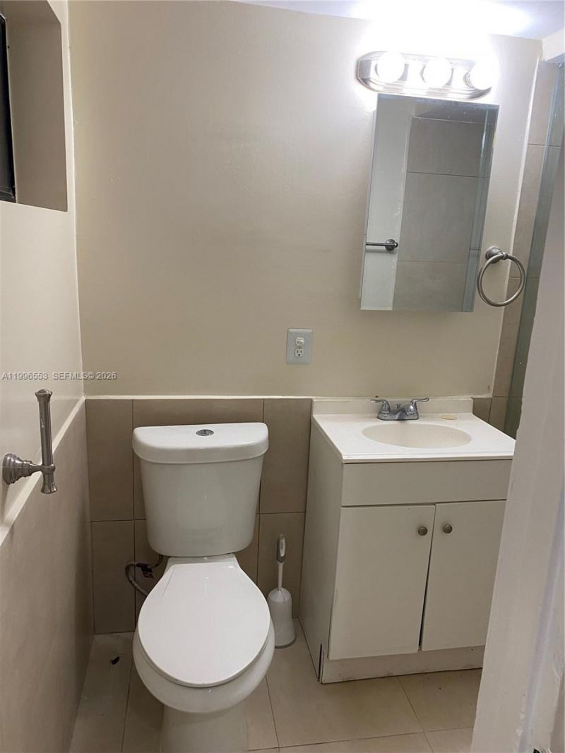 1051 SW 3rd St, Unit 3, Miami, FL 33130 Photo