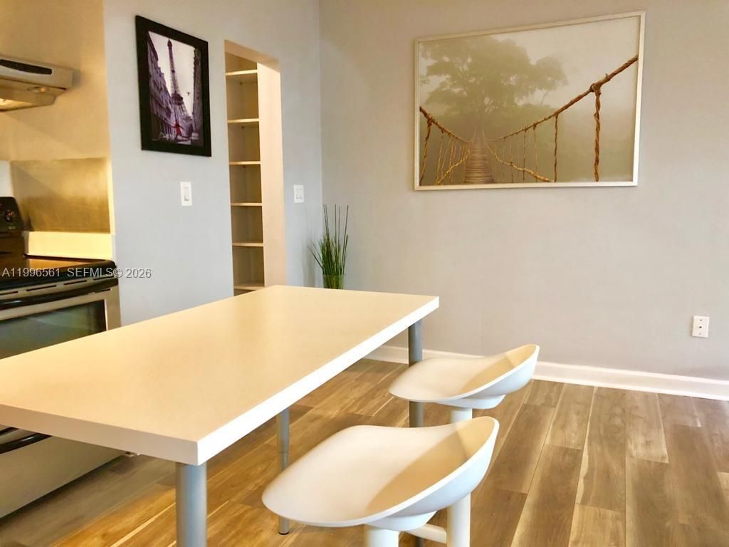 1325 Meridian Ave, Unit 5, Miami Beach, FL 33139 Photo