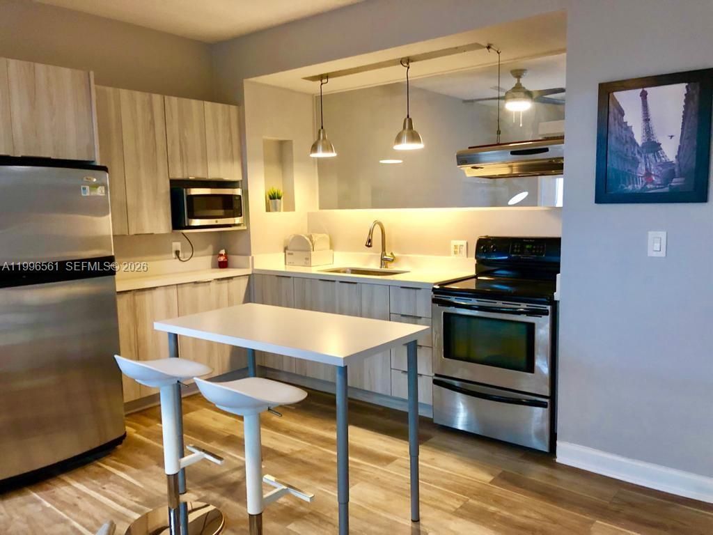 1325 Meridian Ave, Unit 5, Miami Beach, FL 33139 Photo