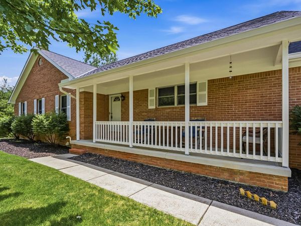 6108 Africa Road, Galena, OH 43021