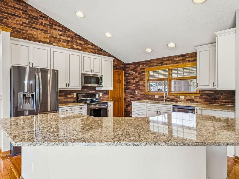 6108 Africa Road, Galena, OH 43021 Photo 5