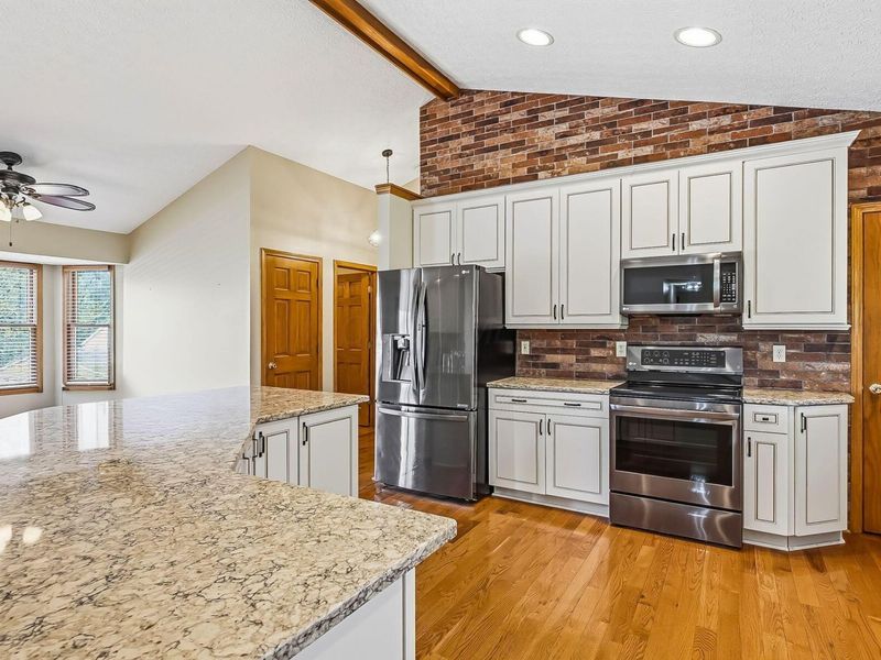 6108 Africa Road, Galena, OH 43021 Photo 8