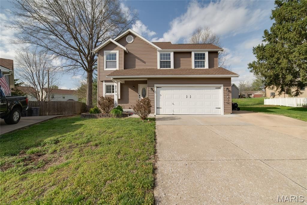 6519 Star Buck Drive , O Fallon, MO 63368 Main Photo