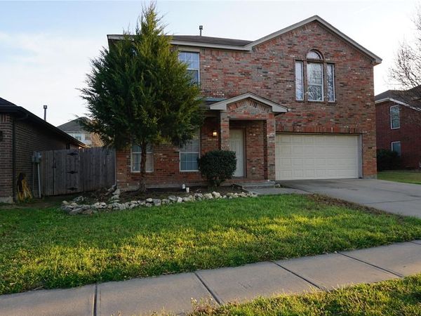 5613 Penwell Drive, Fort Worth, TX 76135