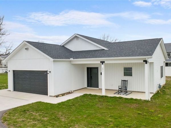 231 Lake Avenue, Ashtabula, OH 44004