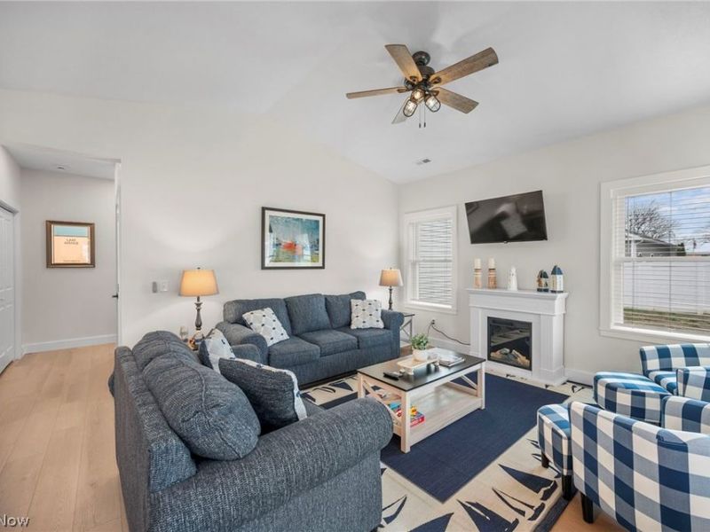 231 Lake Avenue, Ashtabula, OH 44004 Photo 9