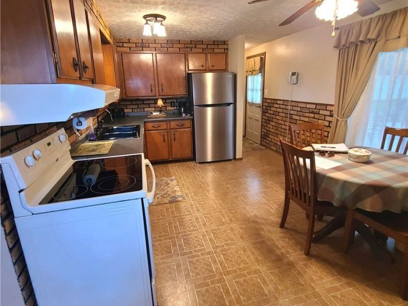 67780 Elizabeth Street, Saint Clairsville, OH 43950 Photo 10