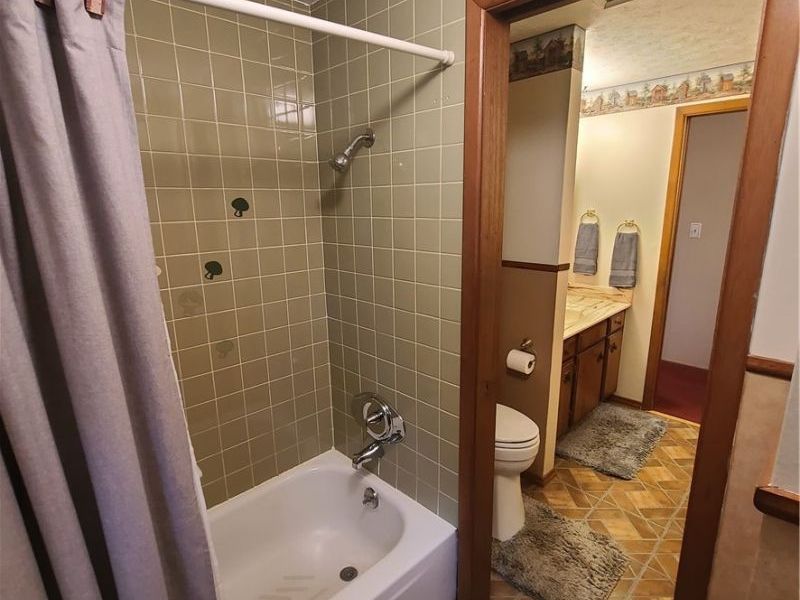 67780 Elizabeth Street, Saint Clairsville, OH 43950 Photo 16