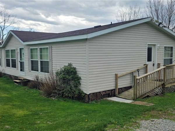 369 Smithfield Highhouse Rd, Smithfield, PA 15478