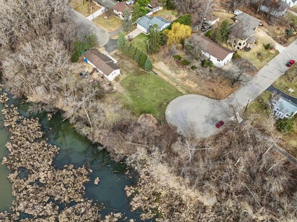 1801 Western Avenue N, Roseville, MN 55113