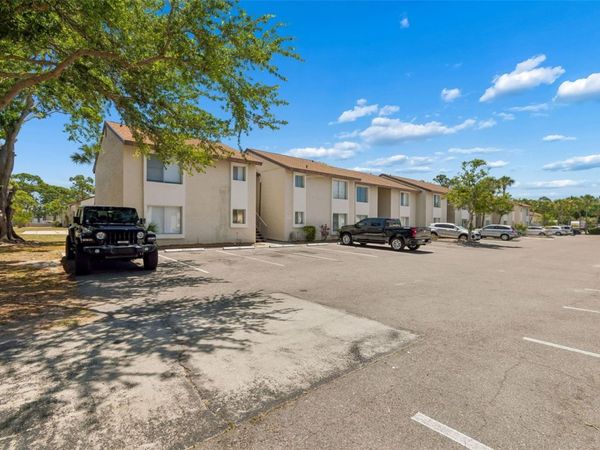 2725 HIDDEN LAKE BOULEVARD, Unit C, SARASOTA, FL 34237