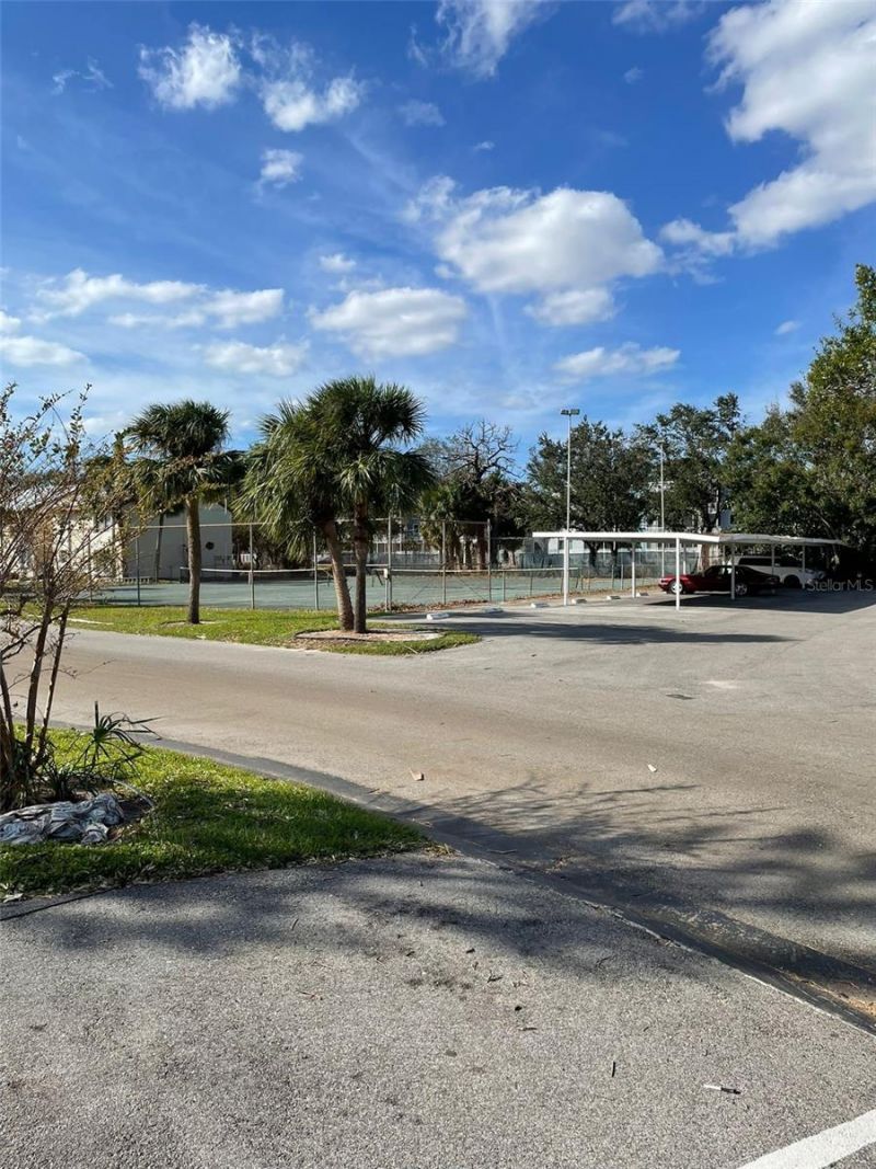 2725 Hidden Lake Boulevard , Unit C, Sarasota, FL 34237 Photo