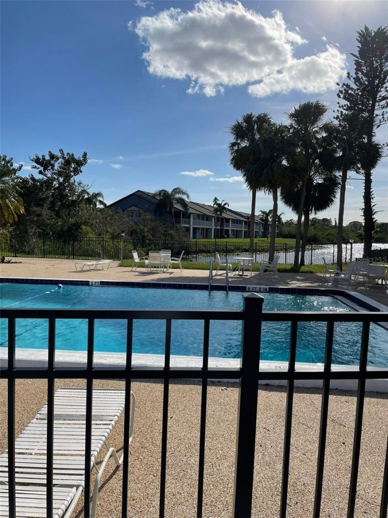 2725 Hidden Lake Boulevard , Unit C, Sarasota, FL 34237 Photo