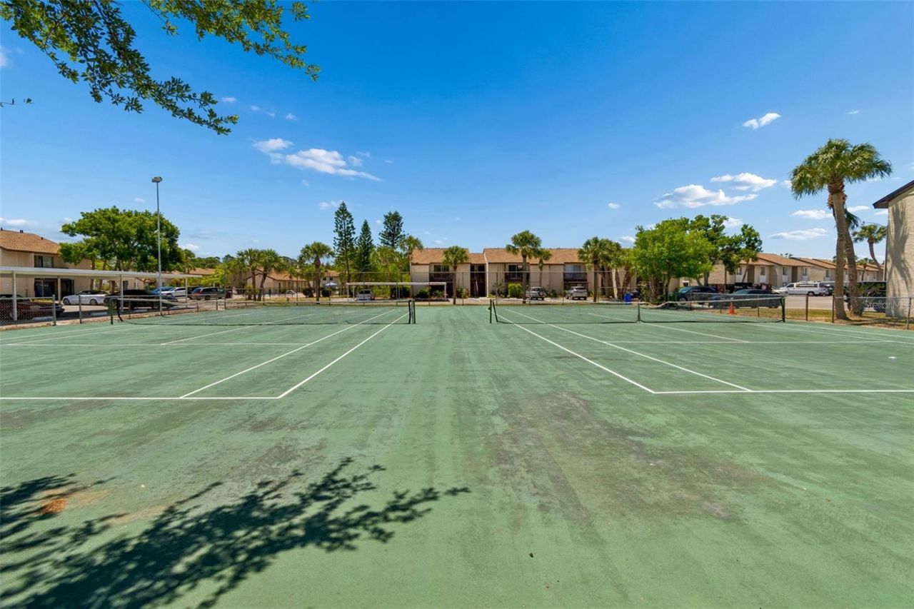 2725 Hidden Lake Boulevard, Unit C, Sarasota, FL 34237 Photo