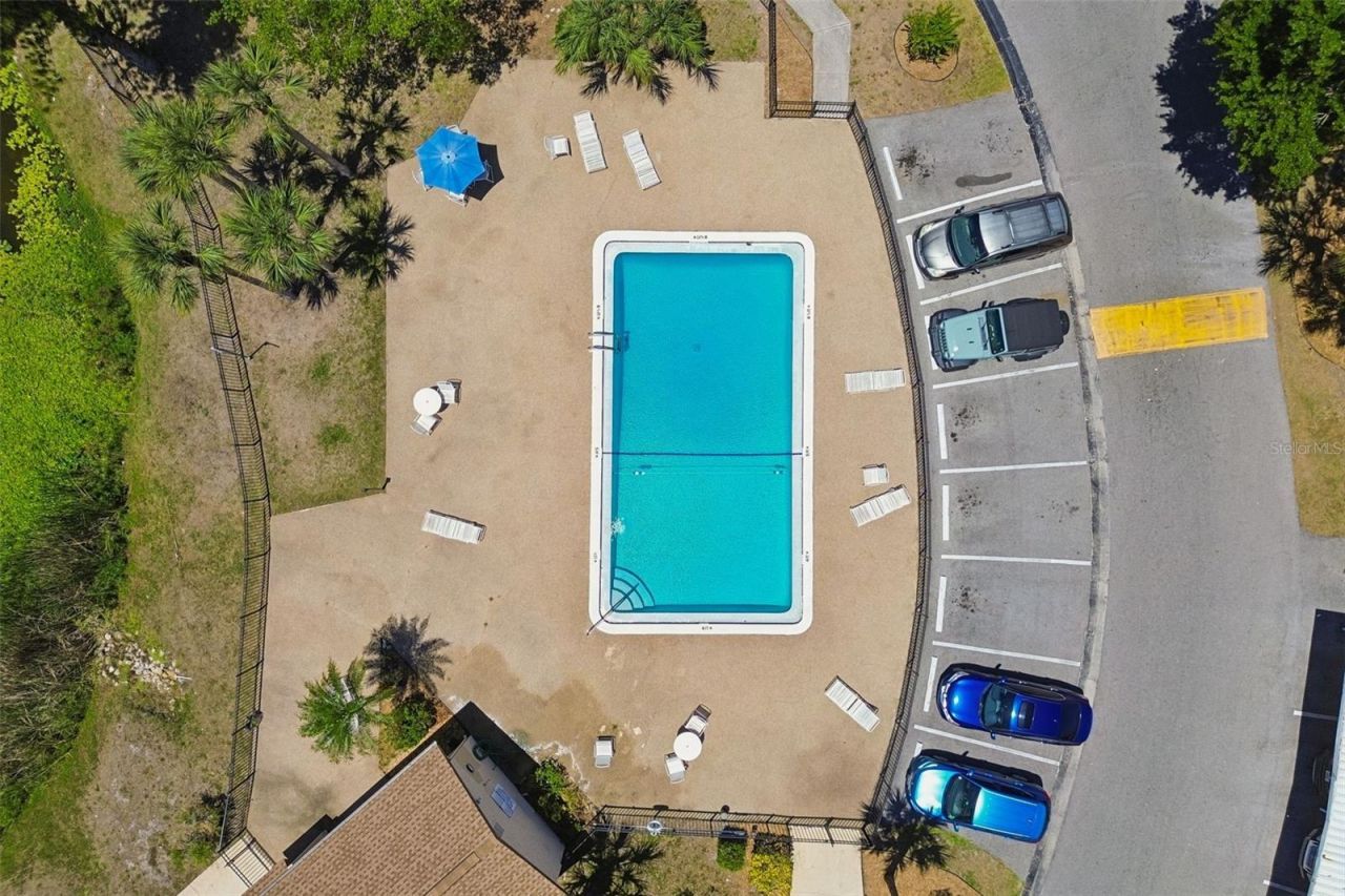 2725 Hidden Lake Boulevard, Unit C, Sarasota, FL 34237 Photo