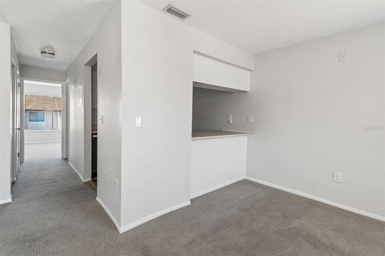 2725 Hidden Lake Boulevard, Unit C, Sarasota, FL 34237 Photo