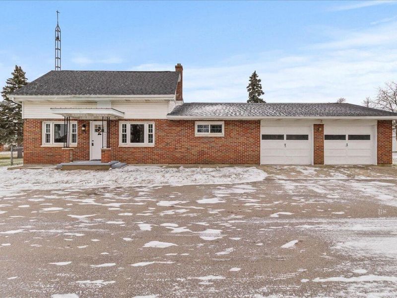 371 W Lynn Street , Saint Paris, OH 43072 Photo 1