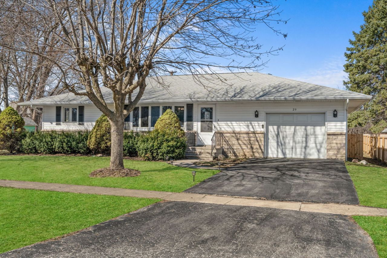 29 W Oak Street, Piper City, IL 60959