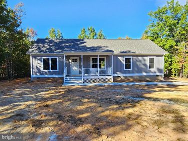 121 SHARPS CREEK DRIVE , SCOTTSVILLE, VA 24590