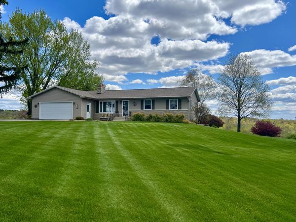 W3849 US Highway 14/61 -, Greenfield, WI 54623
