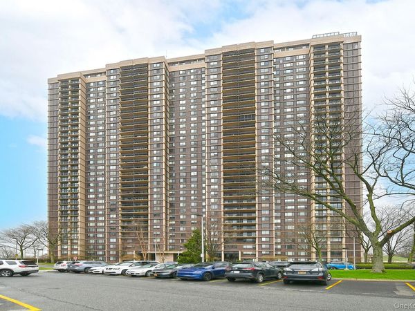 269-10 Grand Central Parkway, Unit 15L, Floral Park, NY 11005