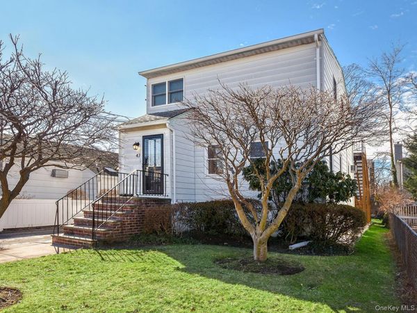 47 Edgewood Road , Port Washington, NY 11050