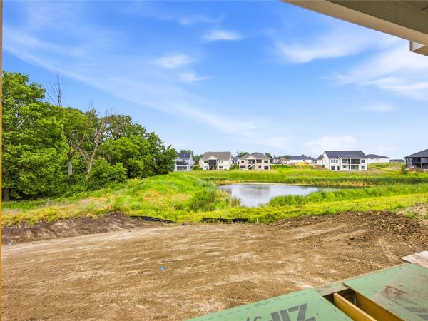 17539 North Valley Drive, Urbandale, IA 50322