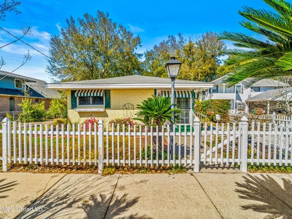 1496 Miller Street, Biloxi, MS 39530