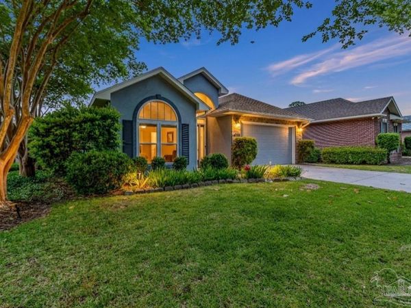 4115 Oak Pointe Dr, Gulf Breeze, FL 32563