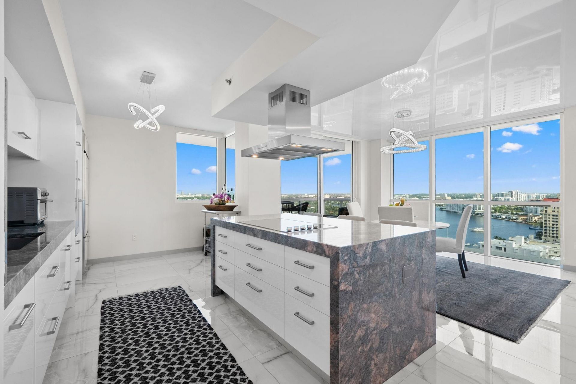 101 S Fort Lauderdale Beach Boulevard, Unit 2106, Fort Lauderdale, FL 33316 Photo