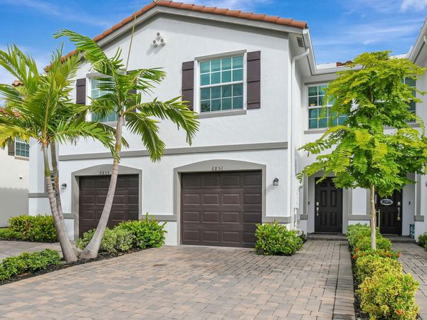 6851 Broadwater Lane, Lake Worth, FL 33467