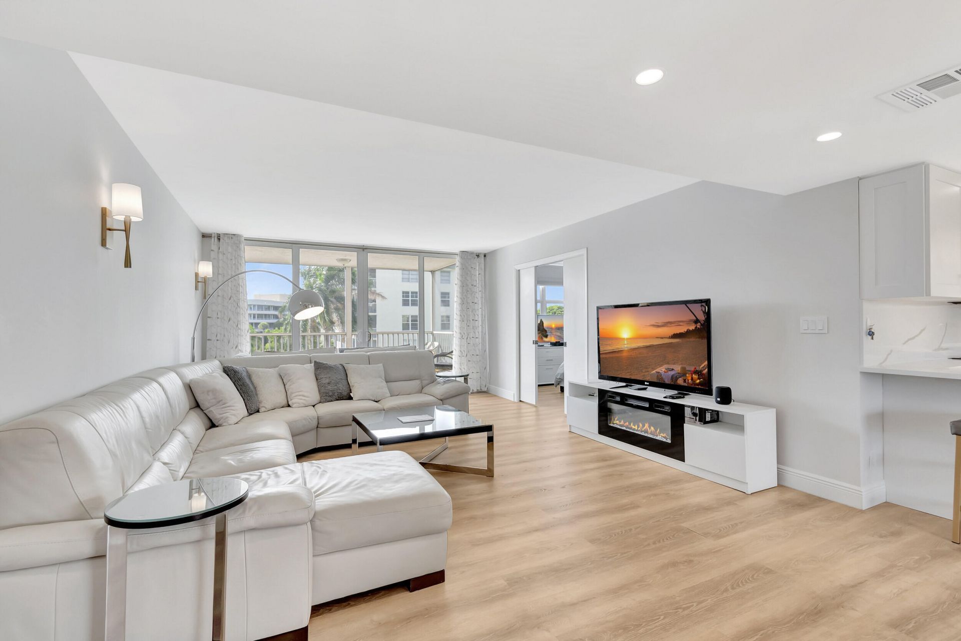 1 Harbourside Drive, Unit 4502, Delray Beach, FL 33483 Photo