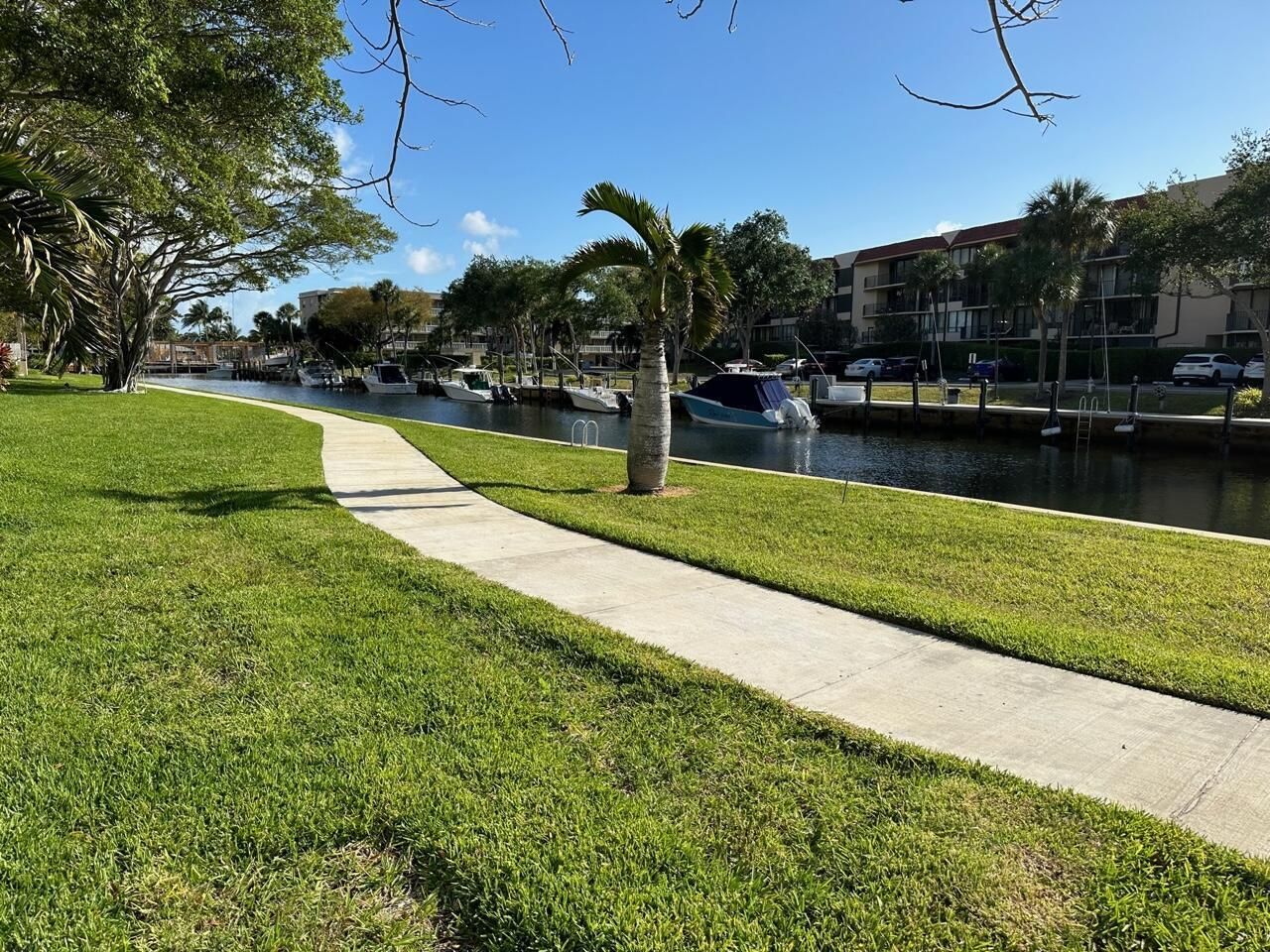 769 Jeffery Street, Unit 2-202, Boca Raton, FL 33487 Photo