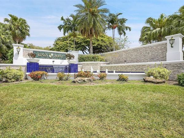 9425 S Belfort Circle, Unit 104, Tamarac, FL 33321