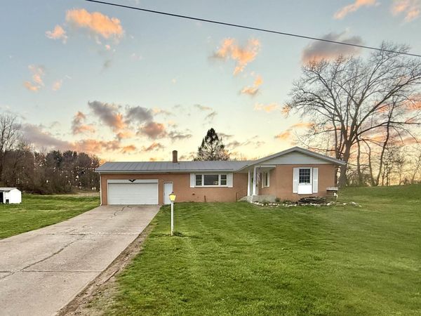 17597 Spillway Drive, Fredericktown, OH 43019