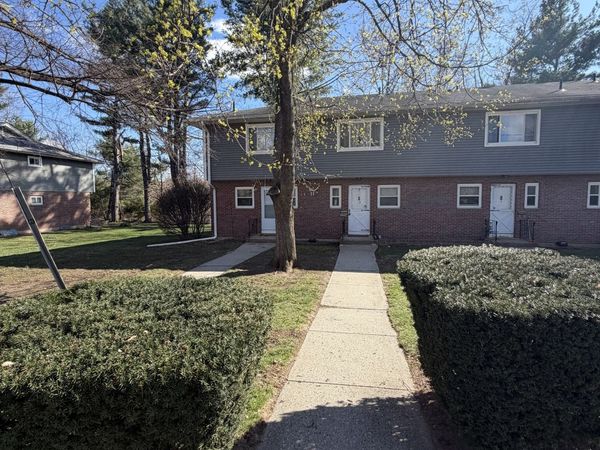 11 Camelot , Unit 2, Bloomfield, CT 06002