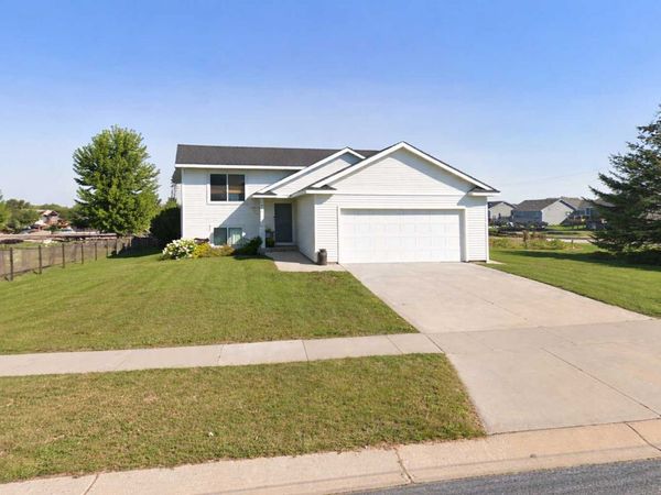 801 10th Street NW, Kasson, MN 55944