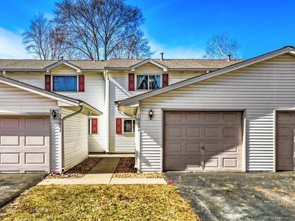 10684 Hummingbird Street NW, Coon Rapids, MN 55433