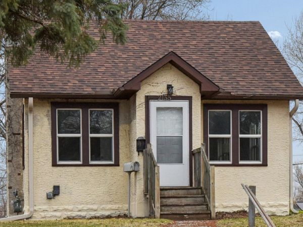2155 Reaney Avenue E, Saint Paul, MN 55119