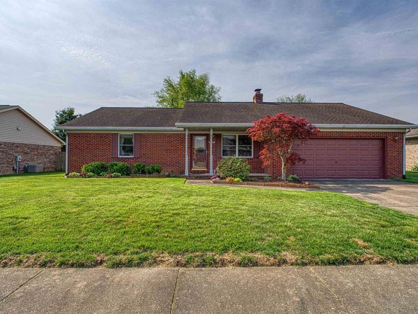 8899 Nevada Drive, Newburgh, IN 47630