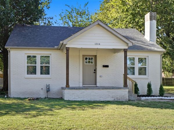 1314 S College Avenue , Tulsa, OK 74104